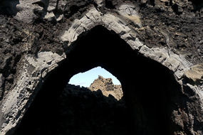 les châteaux de lave noire de Dimmurborgir
