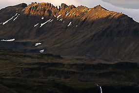 Cascade sur la route 54, Péninsule de Snæfellsnes, Islande