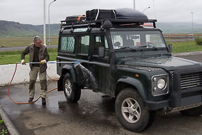 Nettoyage du Defender, Islande
