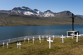 Cimetière de marins français, Fáskrúðsfjörður, Fjords de l'Est, islande