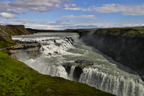 Cascade de Gullfoss, le site envahit par les touristes, cercle d'or, Islande