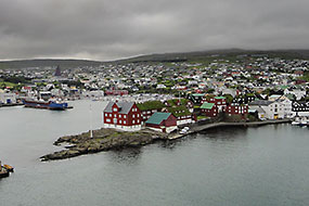 Arrivée du Norrona à Tórshavn, Iles Féroé.