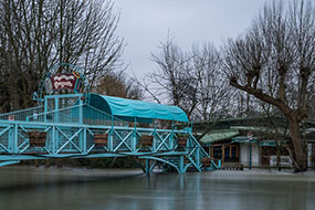 La guinguette sur l'île du martin pêcheur est inondée pendant la crue de la Marne en janvier 2018