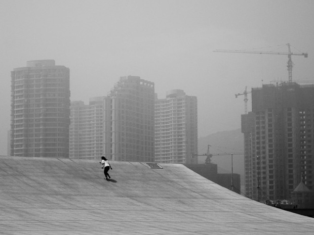 Prêt pour le grand bon en avant ? Dalian, Chine, Noir et Blanc, 2007.